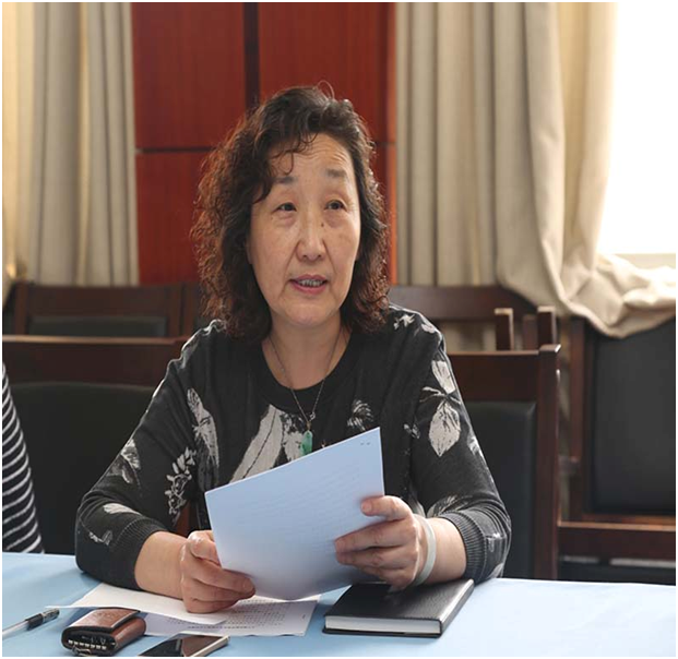 栗秀文副院长传达文件精神